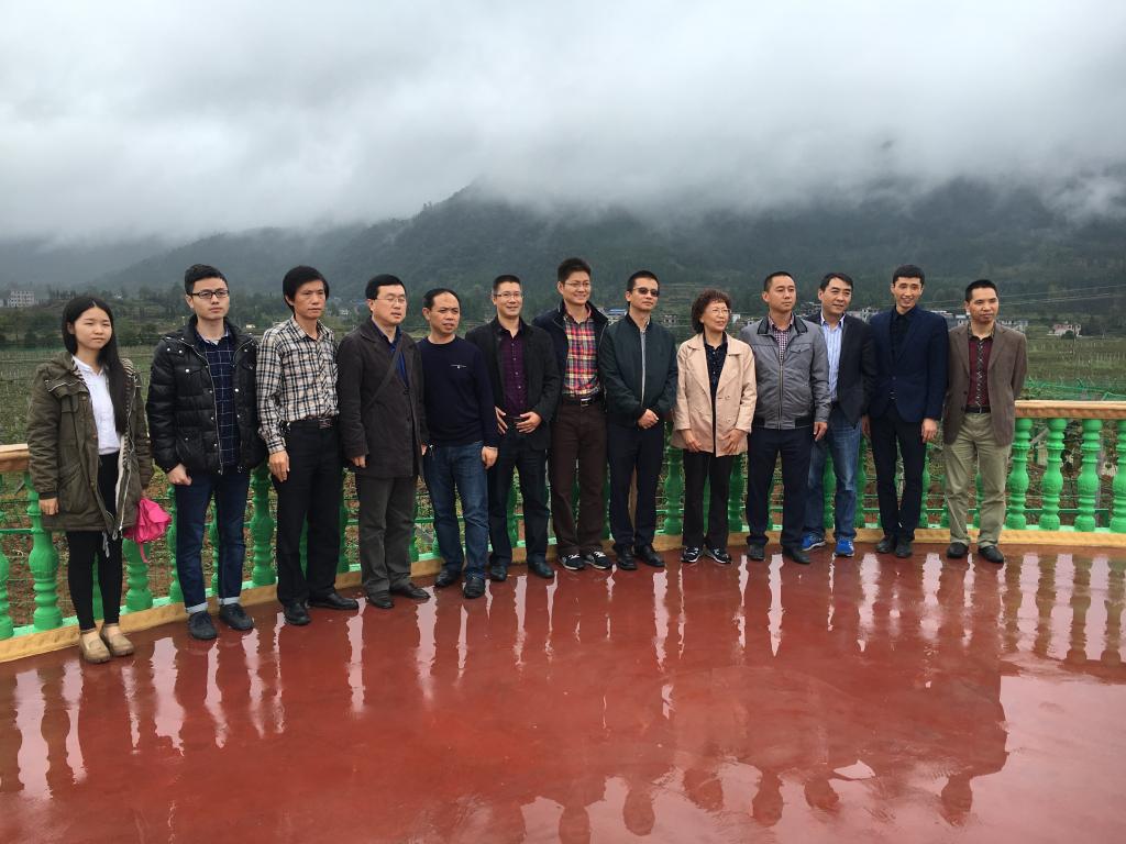 在贵州省铜仁市松桃县普觉镇考察